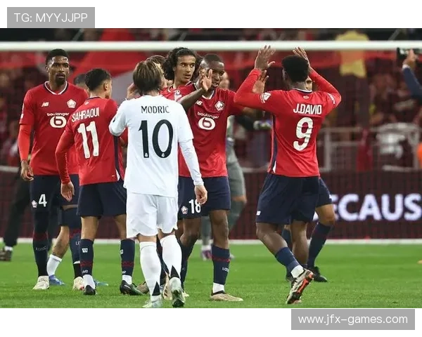 卡马文加未来合同悬念揭晓：皇马高层透露续约进展，球迷热议其职业生涯新篇章